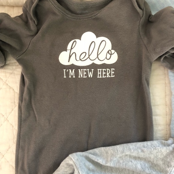 Bundle of baby clothes. Sized 6-9 month - Picture 3 of 4